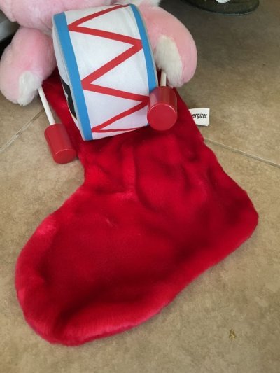 画像3: Energizer bunny pink with Christmas red socks 2006 / エナジャイザーバニー ぬいぐるみ クリスマスソックス
