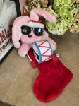 画像1: Energizer bunny pink with Christmas red socks 2006  / エナジャイザーバニー　ぬいぐるみ　クリスマスソックス (1)