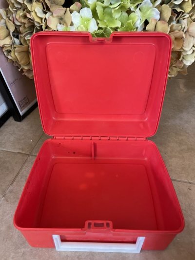 画像3: Denny’s Flintstones Red Plastic Lunch Box With Thermos 1989 / デニーズ フリントストーン プラスチック製 ランチボックス 水筒付き