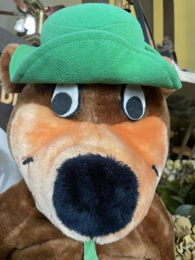 画像1: Yogi Bear Mighty Star Large Plush Doll 1980 (L) / ヨギベア マイティスター　大きい83cmぬいぐるみ