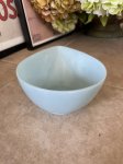 画像4: Fire King turquoise blue tear drop mixing bowl(S) / ファイヤーキング　ターコイズブルー　ティアドロップ　ミキシングボール(S) (4)