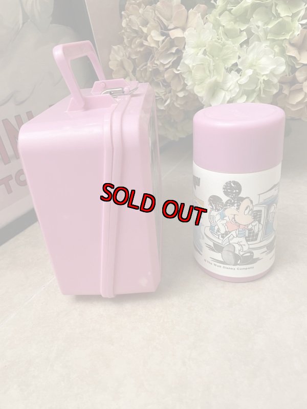 画像4: Mickey & Minnie Lunch Box With Thermos / ミッキー&ミニーのプラスチック製 ランチボックス 水筒付き、60年代 (4)