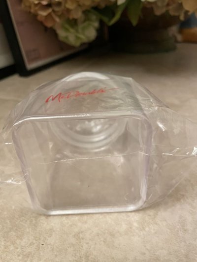 画像3: McDonald’s plastic container with lid /  マクドナルドのプラスチック製　コンテイナー　蓋付き容器