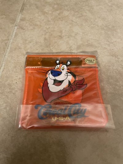 画像2: Kelloggs Cereal Tony the Tiger Orange Vinyl coin case (B) set of 4 /　ケロッグ　シリアル　トニーザタイガー　ビニール製　4枚コインケース　小銭入れ