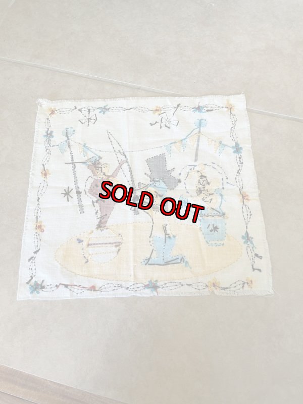 画像3: Huckleberry Hound & Yogi Bear fabric stitch sheet / レア！！　ハックルベリーハウンド、ヨギベア の刺繍ファブリック、布シート (3)