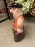 画像3: Hanna Barbera Flintstones Fred Plastic Coin Bank Doll 1973 / フリントストーン　フレッド　プラスチック製 貯金箱　ドール　1994年 (3)