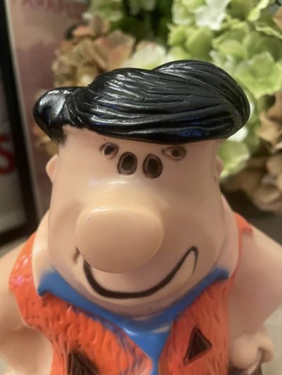画像1: Hanna Barbera Flintstones Fred Plastic Coin Bank Doll 1973 / フリントストーン フレッド プラスチック製 貯金箱 ドール 1994年