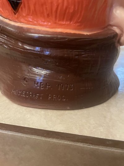 画像3: Hanna Barbera Flintstones Fred Plastic Coin Bank Doll 1973 / フリントストーン フレッド プラスチック製 貯金箱 ドール 1994年