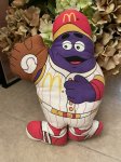 画像1: McDonald’s Grimace Baseball Pillow Doll  1988  / マクドナルドの野球グリマス、ピロードール　80‘s (1)
