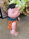 画像4: Hanna Barbera Flintstones Fred Plastic DAKIN Doll 20cm / フリントストーン　フレッド　プラスチック製 ドール　 (4)