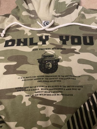 画像1: Smokey Bear Sweatshirt  / スモーキーベア　トレーナー  カモフラージュ