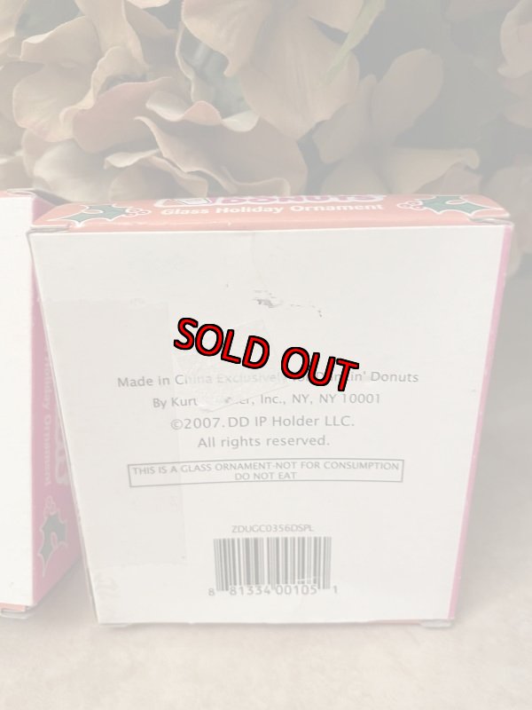 画像4: Dunkin  Donuts Christmas ornaments with box Set of 2   / ダンキンドーナツ 箱入りオーナメントセット 2個ドーナツ レア!! (4)