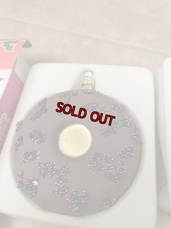 画像7: Dunkin  Donuts Christmas ornaments with box Set of 2   / ダンキンドーナツ 箱入りオーナメントセット 2個ドーナツ レア!! (7)