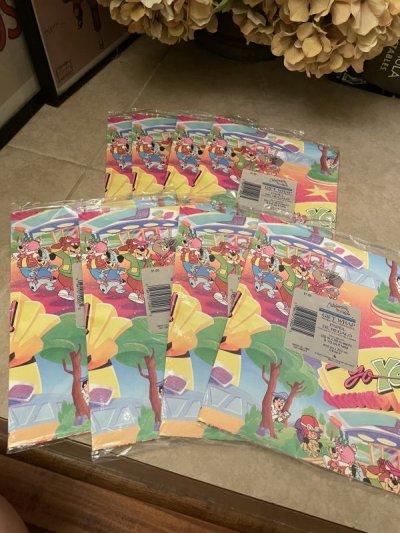 画像3: Yogi Bear Wrap Paper 2sheets set of 4  / ヨギベア　ペーパー、ラッピングペーパー　2枚入り4セット