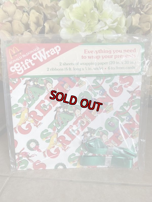 画像1: McDonald’s  Gift Wrap Paper  / マクドナルド　ペーパー、ラッピングペーパー　 (1)