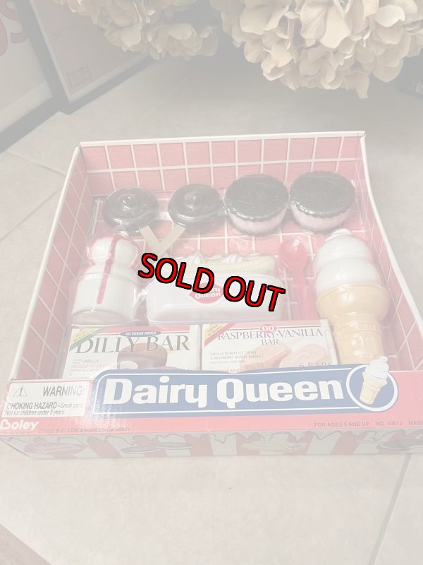 画像11: Dairy Queen play food set with box 2002 / ディリークィーンの箱入りプレイフードセット (11)