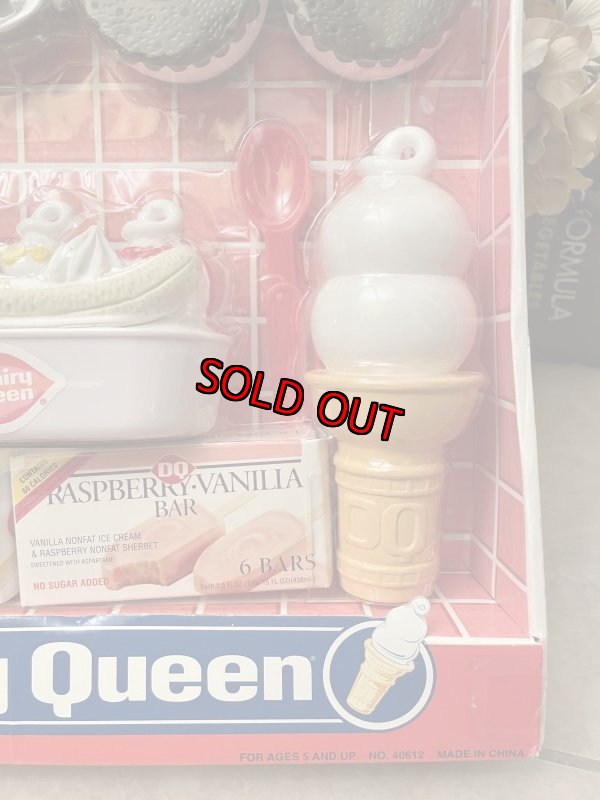 画像4: Dairy Queen play food set with box 2002 / ディリークィーンの箱入りプレイフードセット (4)