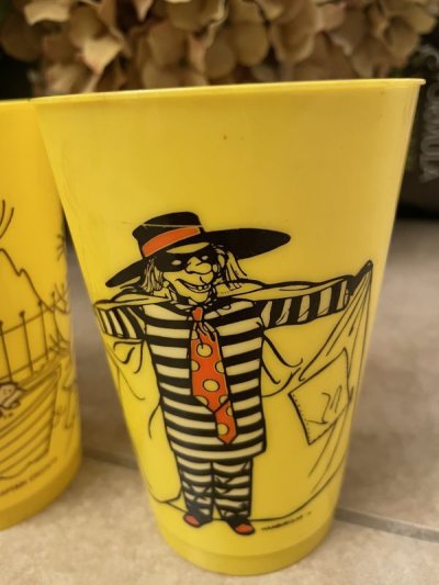 画像3: McDonald’s Yellow Plastic Cup Set of 4 (A) 1978/ マクドナルドのプラスチック製、イエローコップ、4個セット