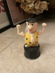 画像1: Flintstones Fred Push Puppet / ハンナバーベラ　フリントストーン　フレッド　プッシュパペット (1)