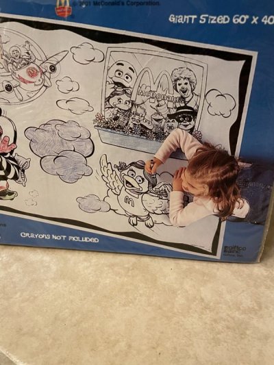 画像3: McDonald’s Color Cloth  / マクドナルドの色塗りシーツ