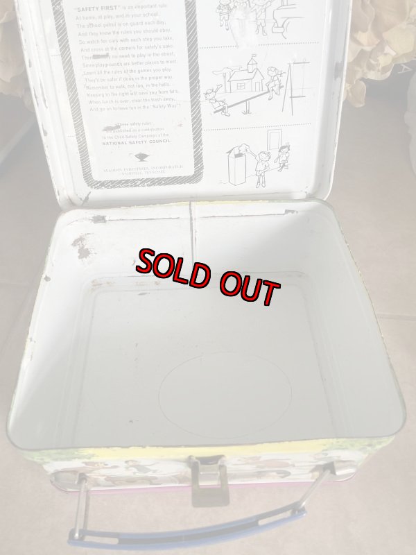 画像10:  Yogi Bear & Boo Boo Aladdin Tin Lunch Box 1974 / ヨギベア&ブーブーのアラジン、ティン製　ランチボックス缶 (10)