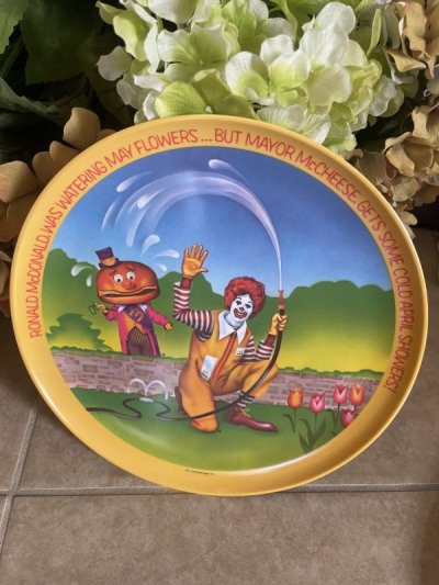 画像2: McDonald’s Plastic Plate set of 2 (B) 1977 / マクドナルドのプラスチック製、プレート2枚セット、春&秋