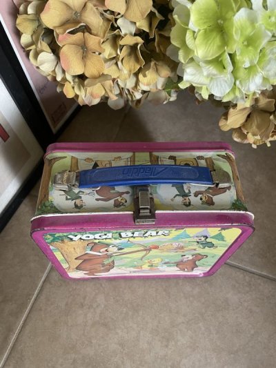 画像2:  Yogi Bear & Boo Boo Aladdin Tin Lunch Box 1974 / ヨギベア&ブーブーのアラジン、ティン製　ランチボックス缶