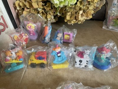 画像3: McDonald’s Complete Birthday Train  Happy Meal set of 15 (B) / マクドナルドのコンプリート　バースデートレイン　ハッピーミールトイ　15個セット