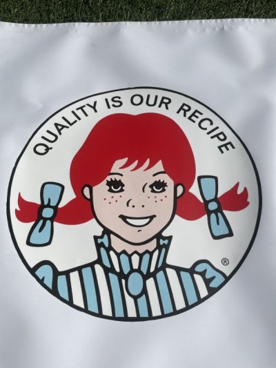 画像1: Wendy’s Coming Soon Store Sign Bunner / ウエンディーズ　カミングスーン　バナー、看板、ストアディスプレイ