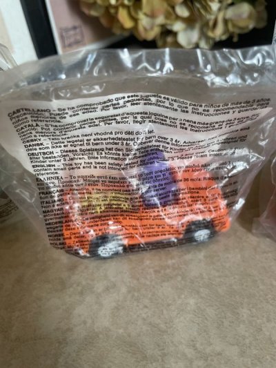 画像3: McDonald’s Complete Mcfarm Europe Happy Meal 1995 set of 4 / マクドナルドのコンプリート　マックファーム　ヨーロッパ、ハッピーミールトイ　4個セット