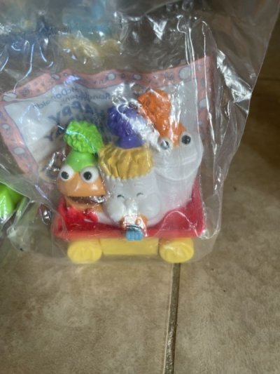 画像3: McDonald’s Complete Birthday Train  Happy Meal set of 15 (A) / マクドナルドのコンプリート　バースデートレイン　ハッピーミールトイ　15個セット