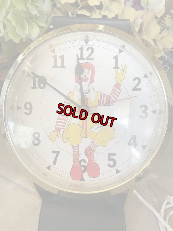 画像10: McDonalds Ronald Large Wall Clock Watch Style 93cm (B)  / マクドナルド、ロナルドの大きい腕時計スタイルの丸い壁時計　大きいウォールクロック (10)