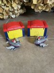 画像1: McDonald’s United Airlines planes & Hangers Happy Meal Set of 2 (A) / マクドナルドのユナイテッド航空　飛行機と倉庫　ハッピーミールトイ　2個セット (1)