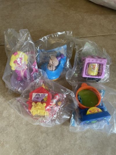 画像2: McDonald’s Complete Birthday Train  Happy Meal set of 15 (A) / マクドナルドのコンプリート　バースデートレイン　ハッピーミールトイ　15個セット