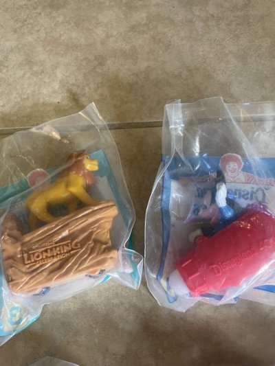画像2: McDonald’s Complete Disneyland Adventure Happy Meal 1994 set of 8 / マクドナルドのコンプリート　ディズニーランド　アドベンチャー、ハッピーミールトイ　8個セット