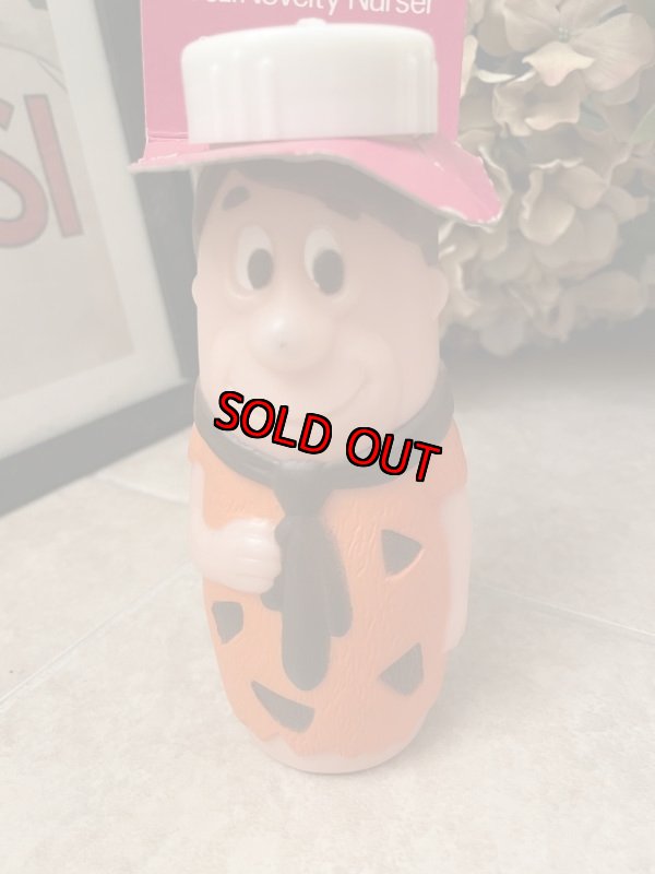 画像2: Hanna Barbera Flintstones Barney Baby Milk Bottle with Tag  1977 /  フリントストーンズ、タグ付きバーニーの哺乳瓶ドール (2)