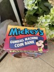 画像3: Disney Mickey Mouse Gumball Machine Coin Bank with Box / ディズニーのミッキーマウス　箱入りガムボールマシン　、貯金箱　 (3)