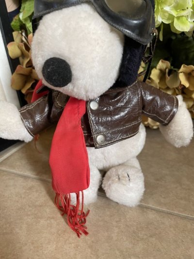 画像2: Snoopy Red Baron  Plush Stuffed Doll With red scarf  / スヌーピー レッドバロン　ぬいぐるみ  レッドマフラー
