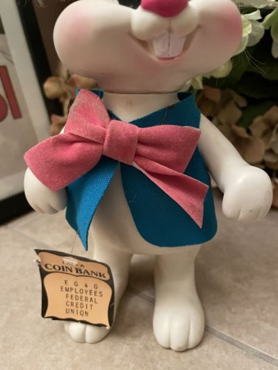 画像2: Rabbit Custom Line Coin Bank Vinyl Doll with Tag (B) 1976 / ラビット　カスタムライン　タグ付きドール　貯金箱　50年代