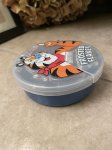 画像4: Kelloggs Cereal Tony the Tiger plastic container  2000 /　ケロッグ　シリアル　トニーザタイガー　プラスチック製　容器 (4)