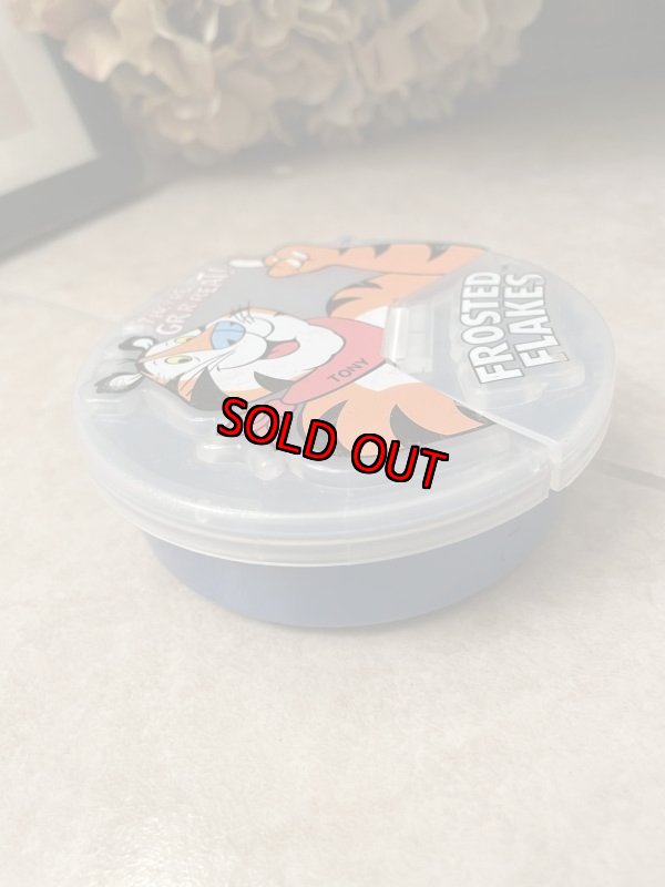 画像4: Kelloggs Cereal Tony the Tiger plastic container  2000 /　ケロッグ　シリアル　トニーザタイガー　プラスチック製　容器 (4)