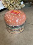 画像1: McDonald’s Tin BigMac tin can with sweet 1996 / マクドナルドのビッグマック　ティン製　ハンバーガー型　ティン缶 (1)