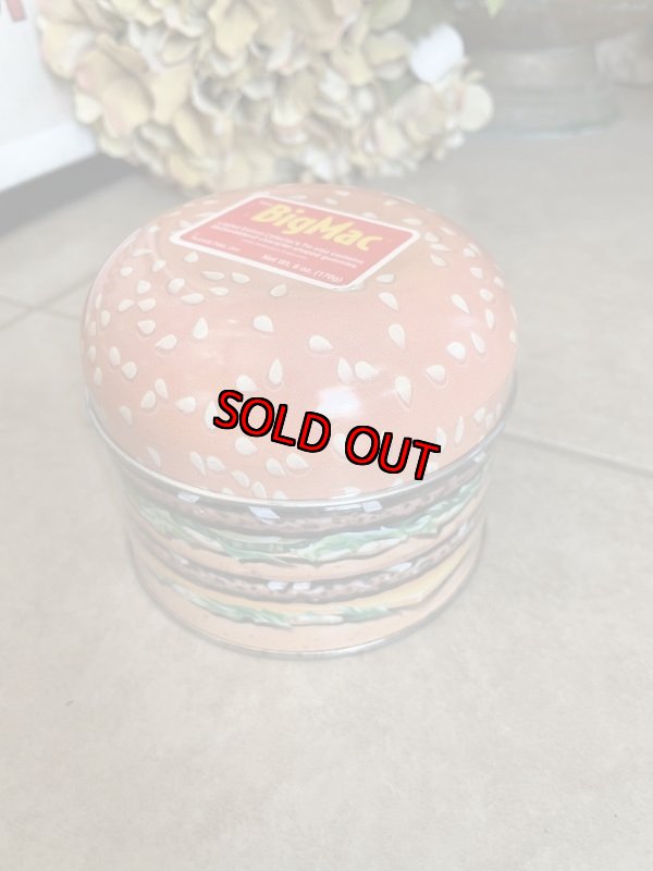 画像1: McDonald’s Tin BigMac tin can with sweet 1996 / マクドナルドのビッグマック　ティン製　ハンバーガー型　ティン缶 (1)