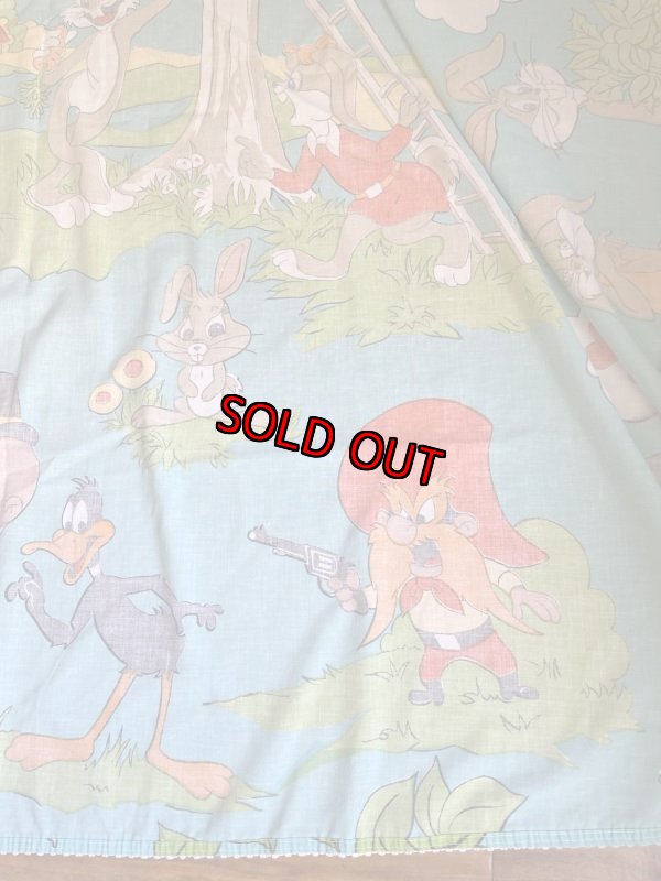 画像4: Looney Tunes Bed Spread Cover Fabric Sheets / ルーニーチューンズのベッドカバー (4)