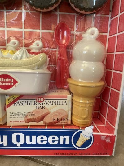 画像2: Dairy Queen play food set with box 2002 (B) / ディリークィーンの箱入りプレイフードセット
