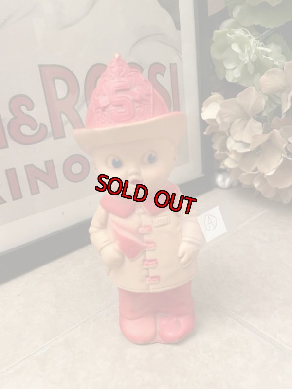 画像1: Fire fighter Sun Rubber Vinyl Squeak Doll (A) / 消防士　サンラバー　ソフビ、ラバードール　 (1)