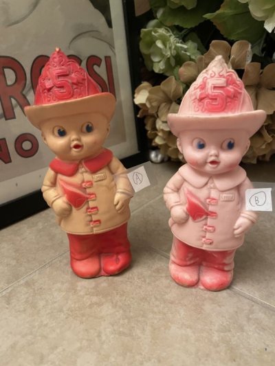 画像1: Fire fighter Sun Rubber Vinyl Squeak Doll (A) / 消防士　サンラバー　ソフビ、ラバードール　