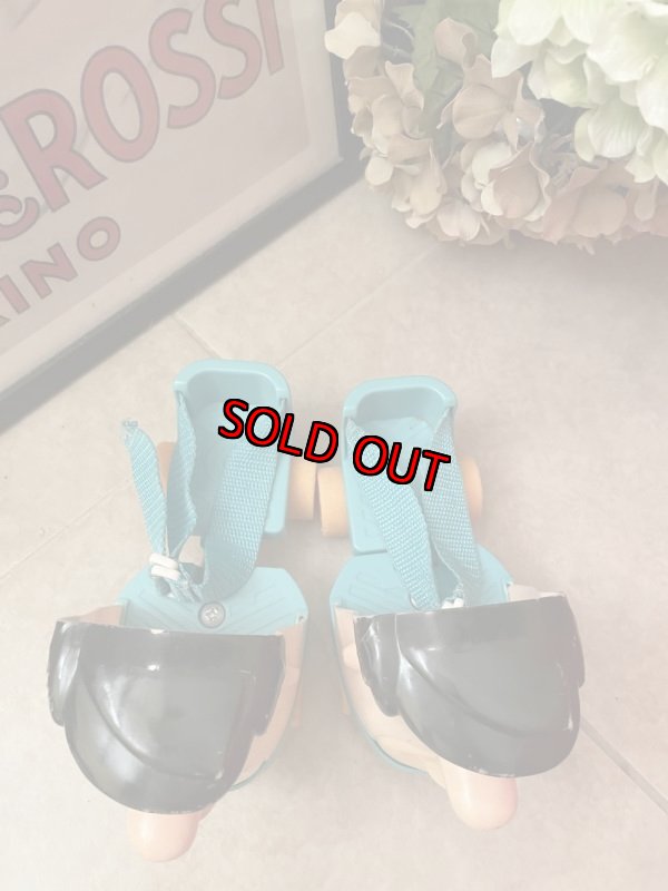 画像2: Hanna Barbera Flintstones Fred Roller skate Shoes / フリントストーンズ、フレッドのローラースケートシューズ (2)