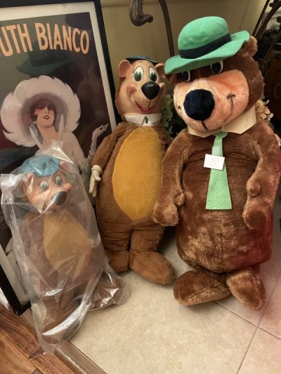 画像1: Hanna Barbera Yogi Bear 70cm Large Knickerbockers Rubber Face & Hands Plush Doll / ヨギベア 大きいニッカーボッカー ラバーフェイスぬいぐるみ　