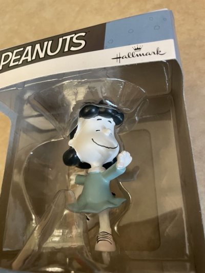 画像1: Peanuts Hallmark Lucy Christmas Ornament with box / ピーナッツ、スヌーピー、ルーシー、クリスマス　箱入りオーナメント